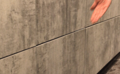 反彈器碰珠開門