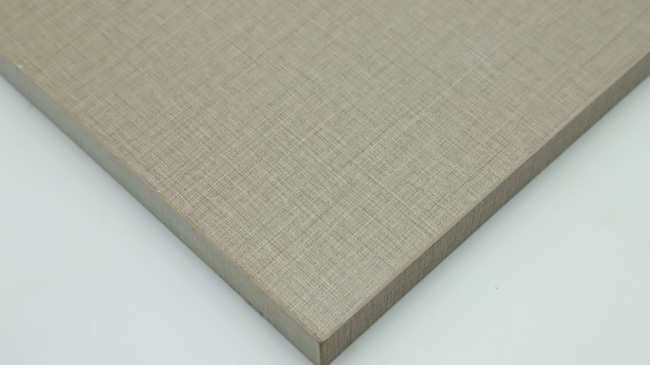 打柜子背面用什么板材?